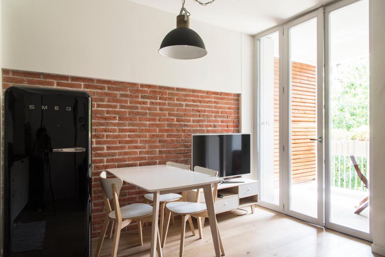 Apartment Youhosty - Monviso 32 Mailand
