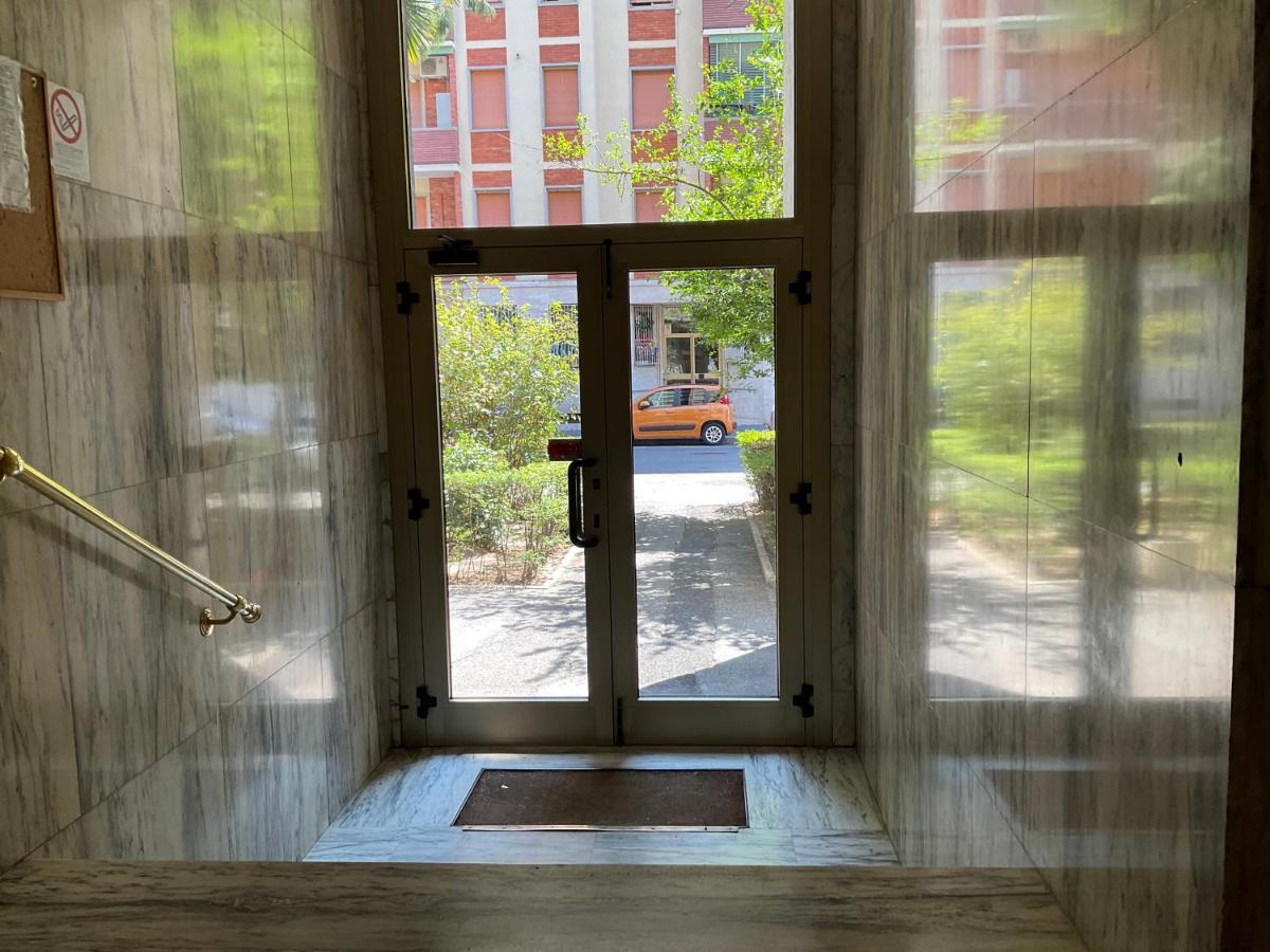 25 - Near Metro M3 Apartment Mailand