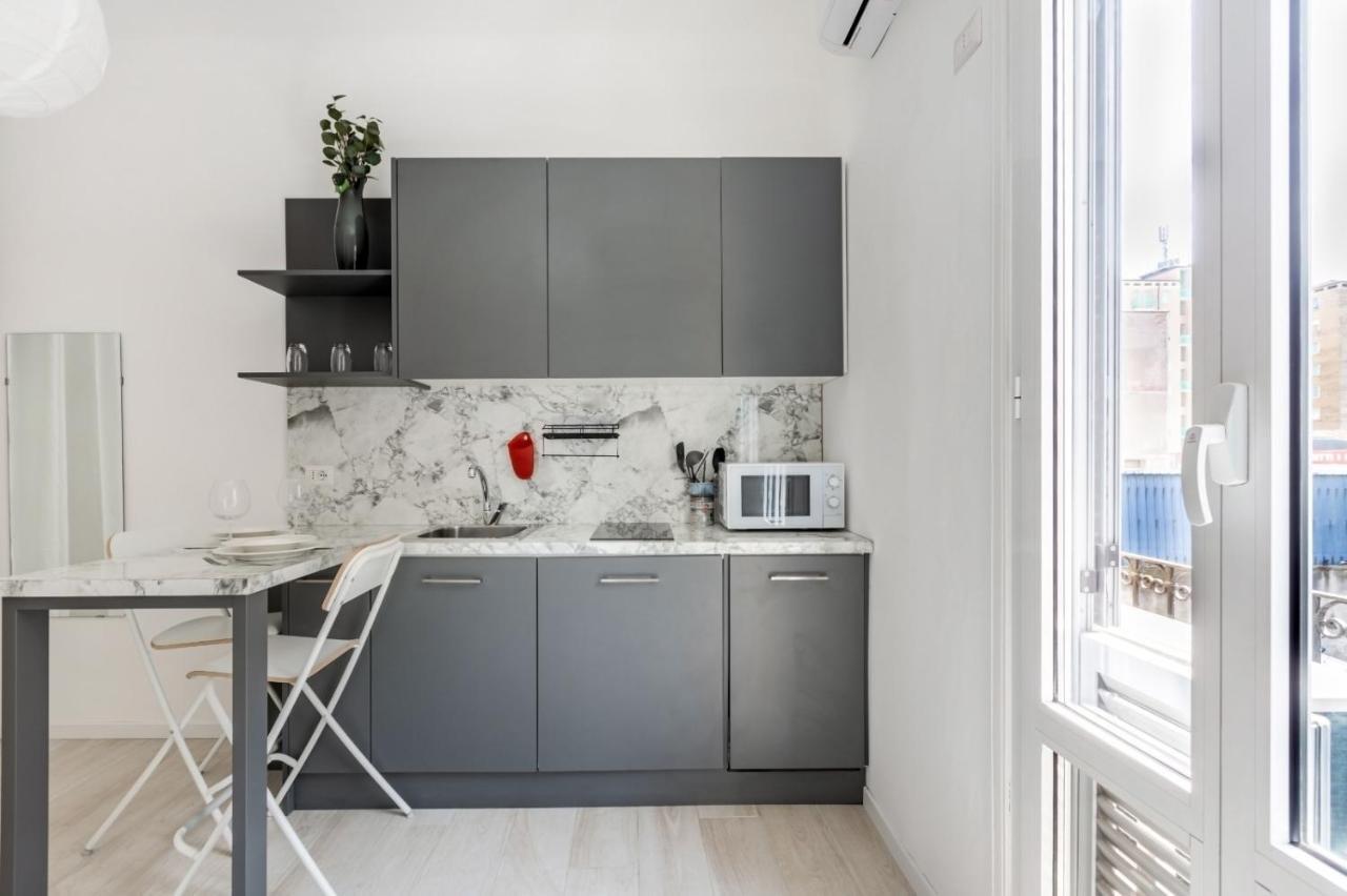Apartment Bright 600mt From Viale Zara! Milan
