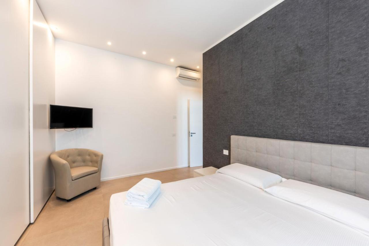 Easylife - Wonderful Penthouse With Terrace A Few Steps From The Duomo Apartamento *