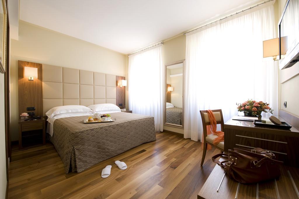 Fenice Hotel Milão