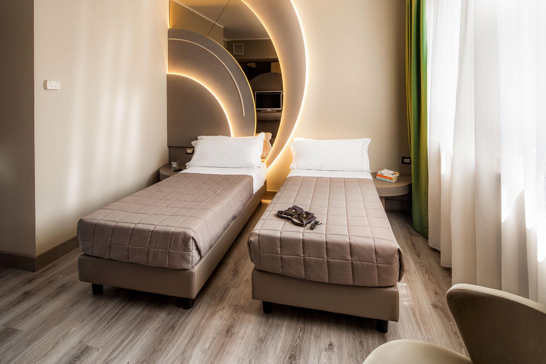 Da Vinci Hotel 4*