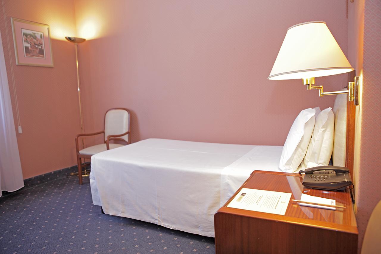 Bristol Hotel 4*