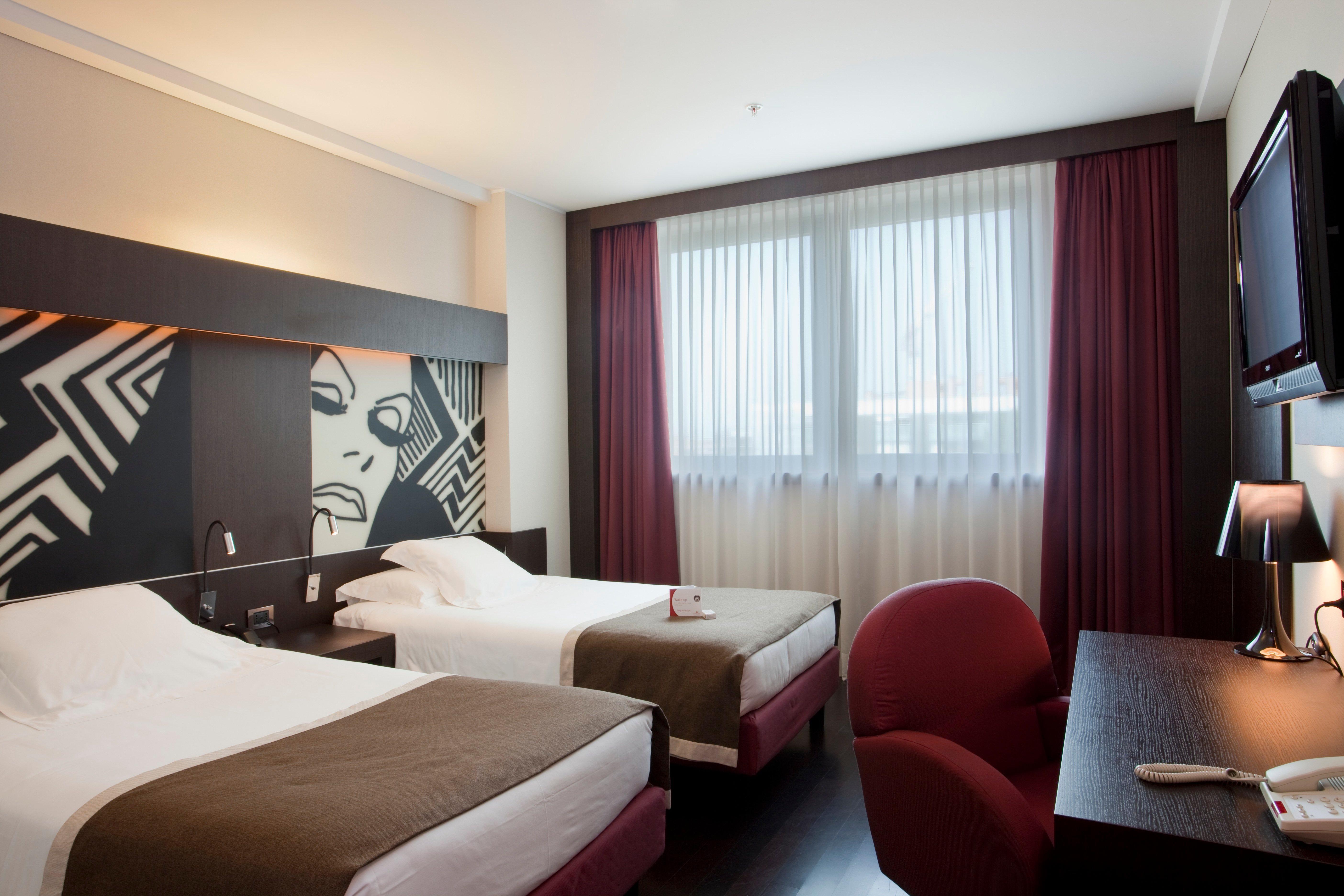 Crowne Plaza City By Ihg Hotel 4*