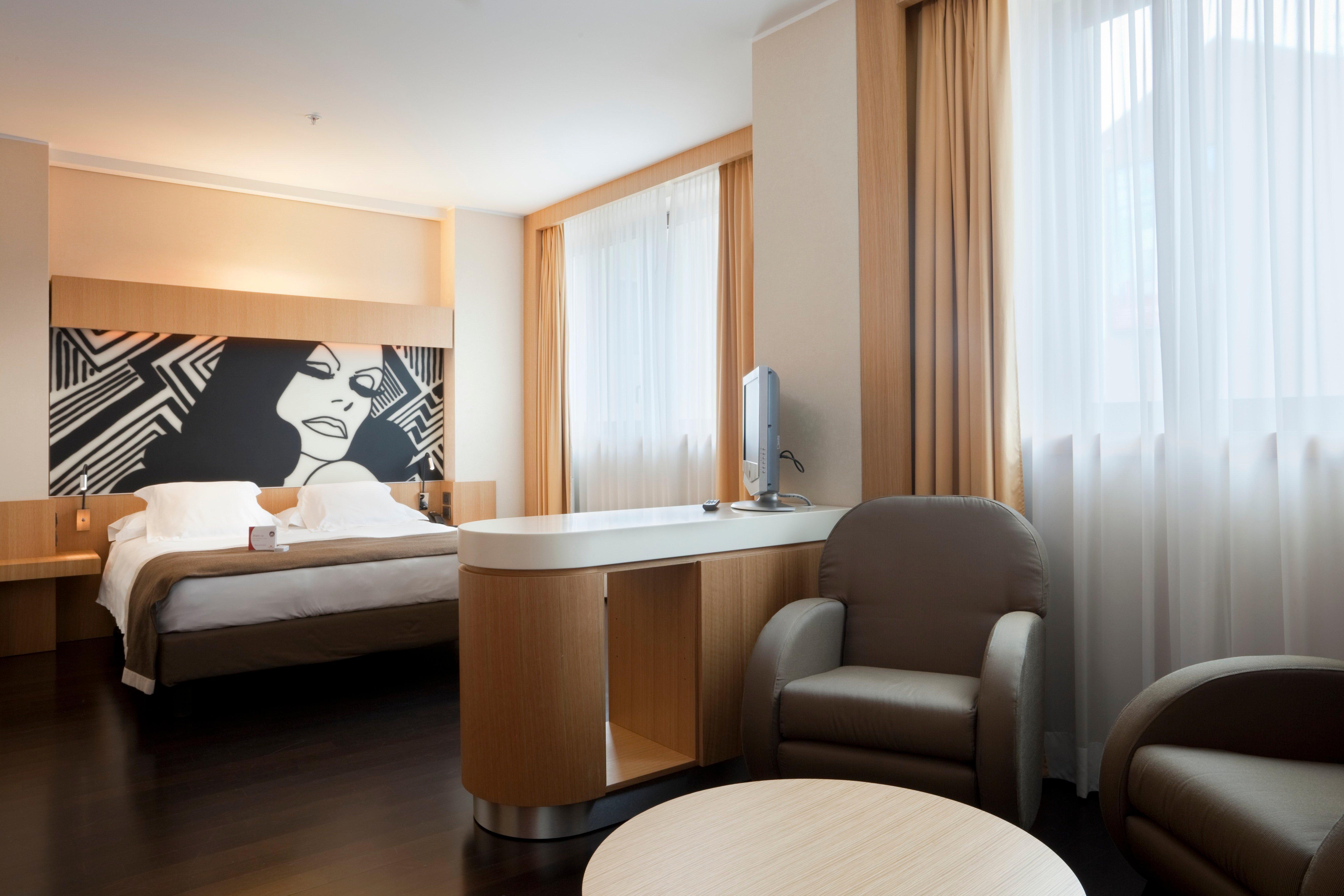 Hotel Crowne Plaza City By Ihg 4*