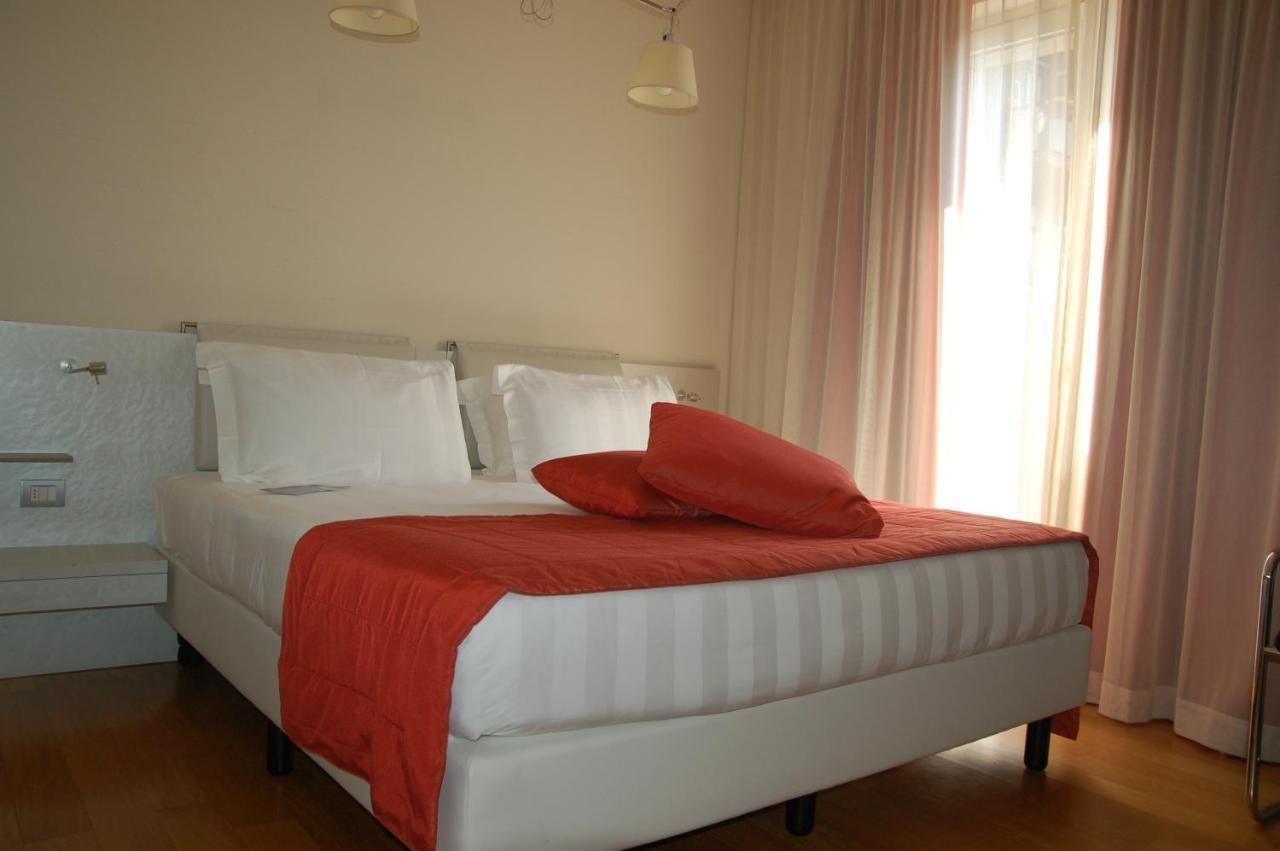 Mercure Solari Hotel