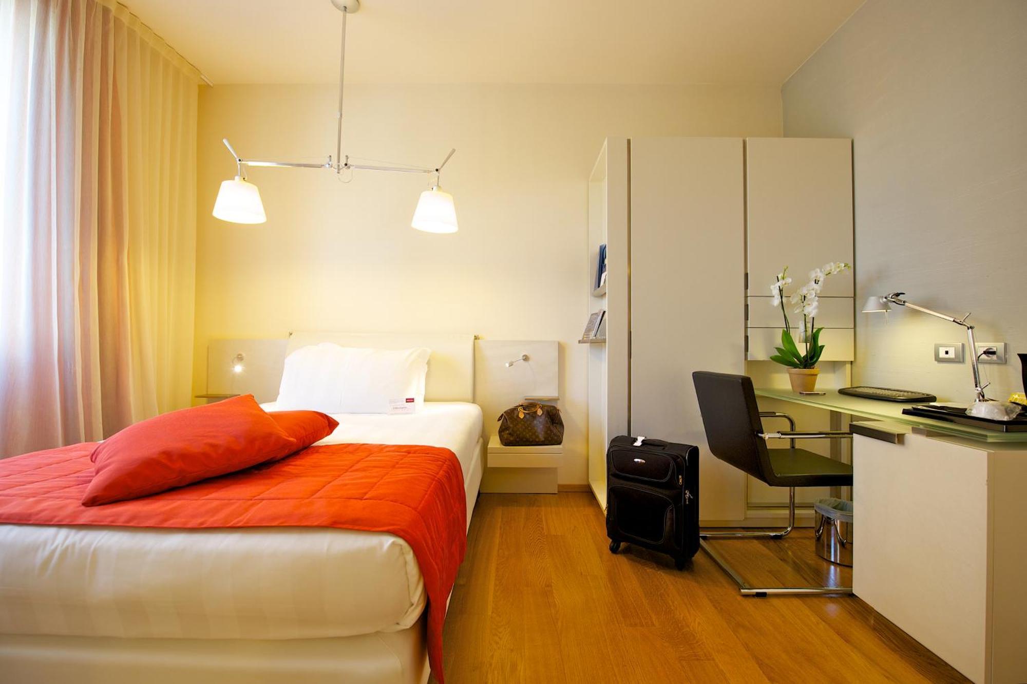 Hotel Mercure Solari