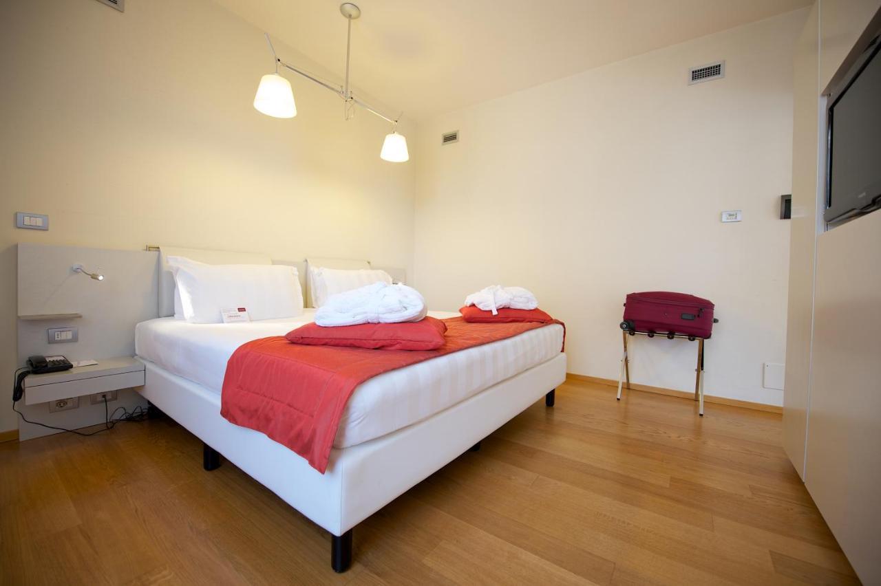 Mercure Solari Hotel 4*