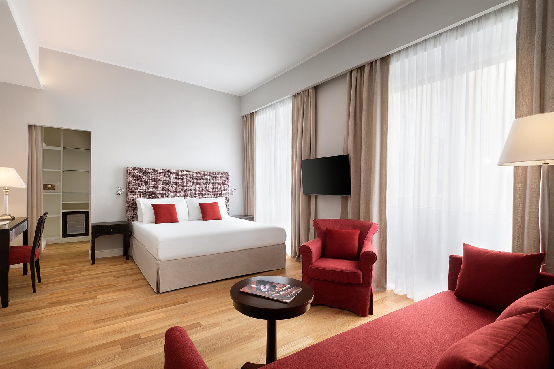 Sina De La Hotel 4*