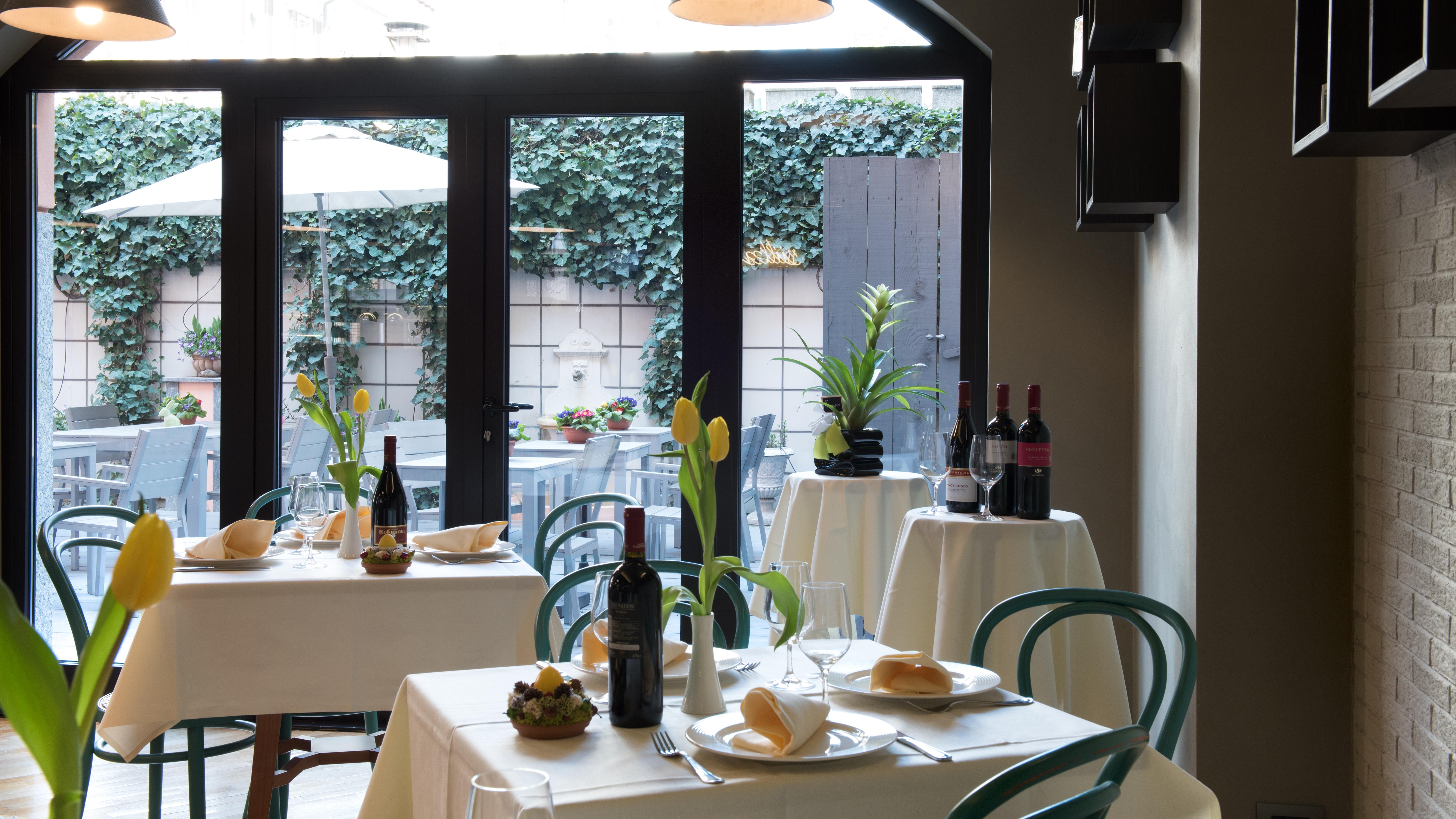 Hotel Sunflower 4*