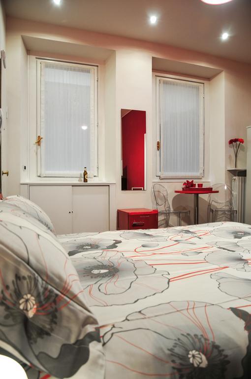 Eva & Diabolik's Secret Apartment Mailand