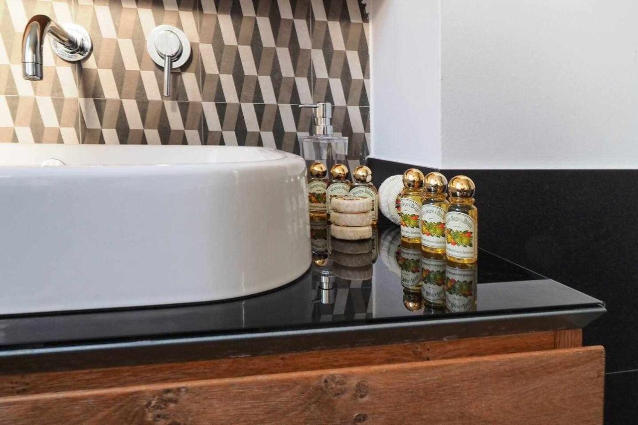 Apartment Uca14 Luxury Large 3brs Private Terrace Citylife Mailand