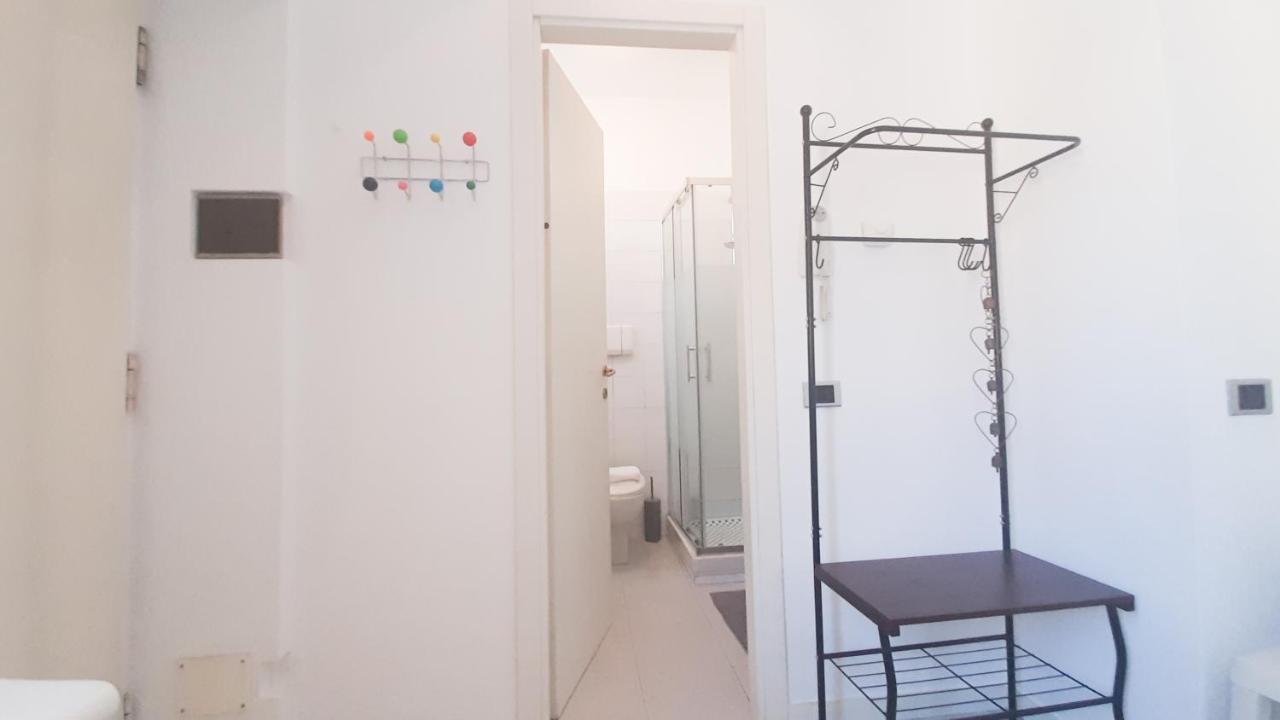 Joivy Light Isola Apartment