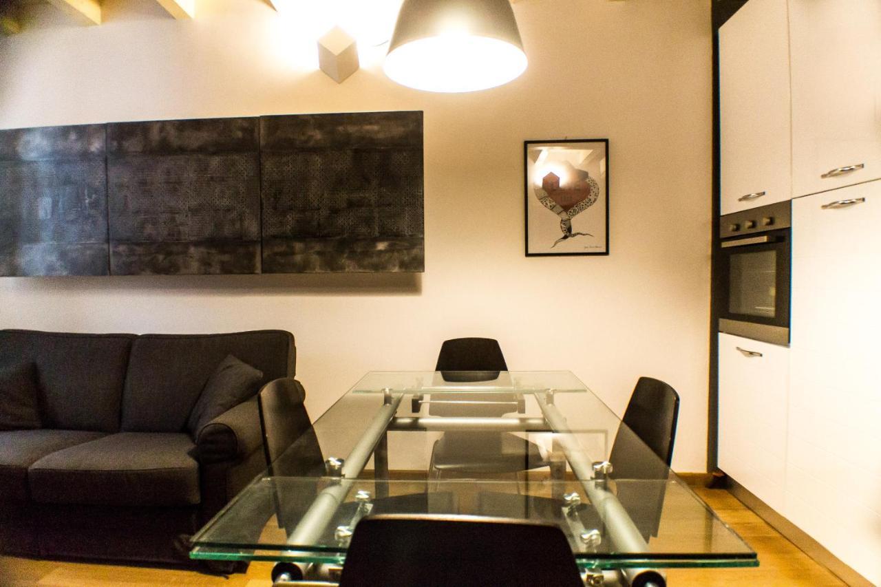 Cozy Navigli Apartment