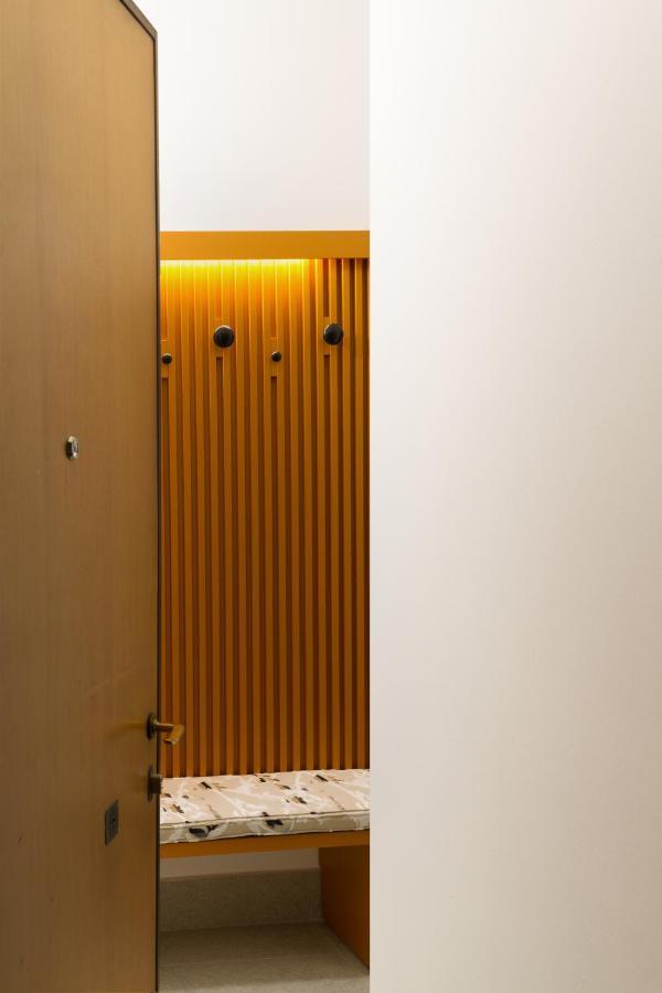 Apartment Joivy Smart 1-bed With Modern Amenities Mailand