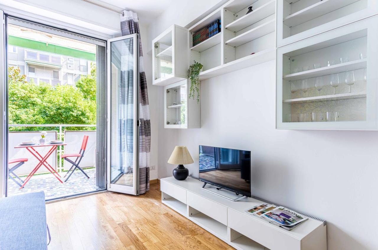 Joivy Adorable Flat With Balcony Apartamento Milão