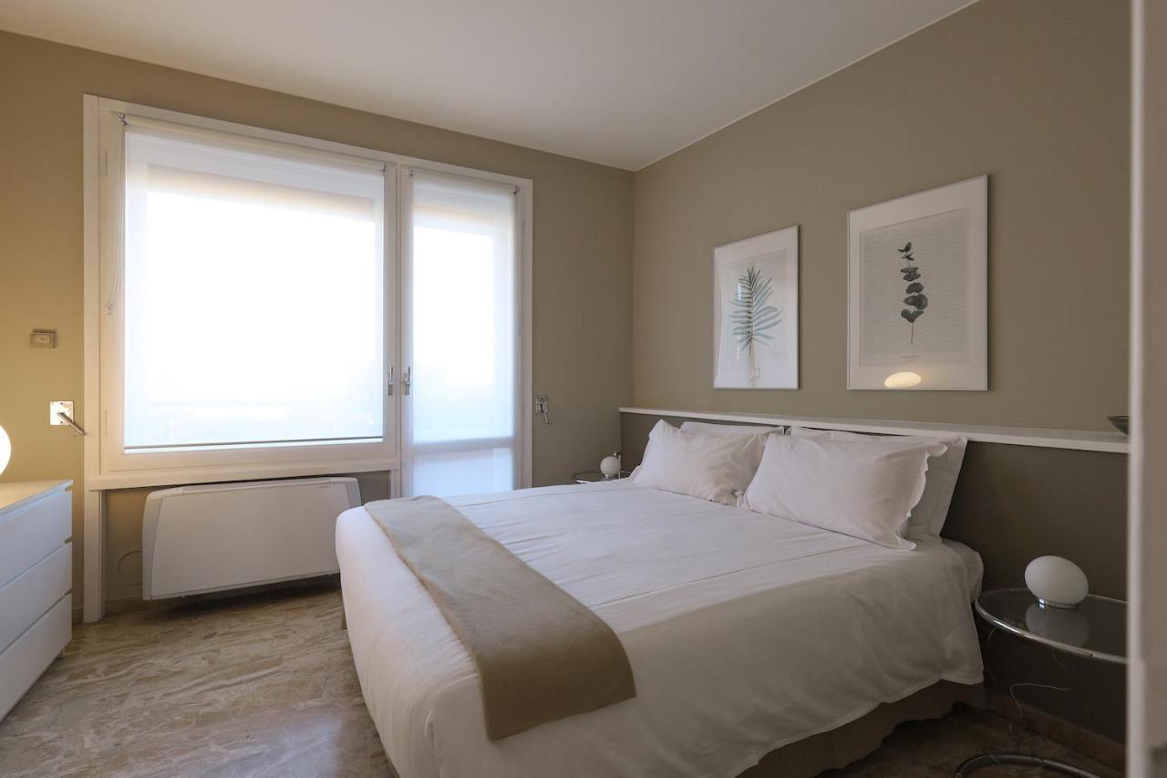 Contempora - Elvezia 8 - E51 Milan