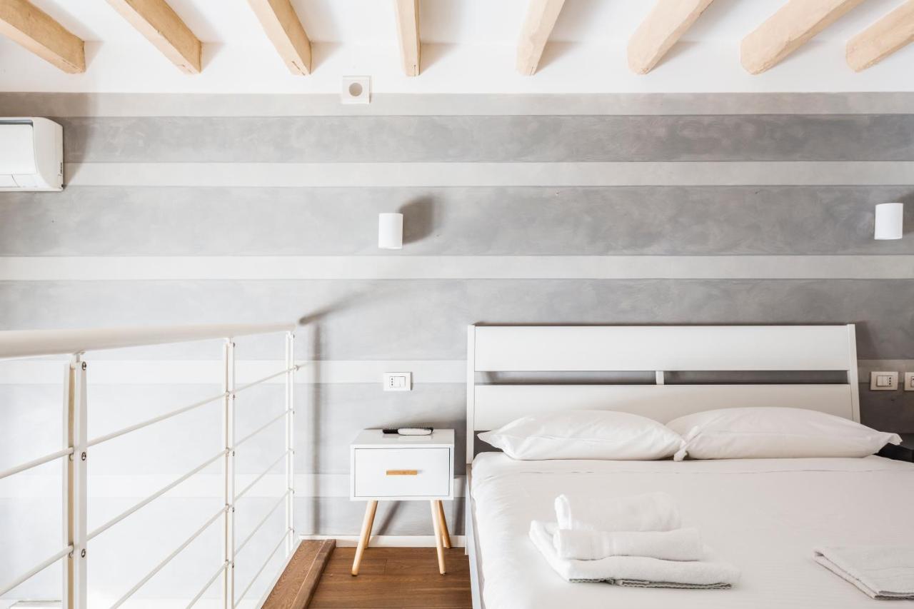 Awesome Loft In The Center Of Apartment *