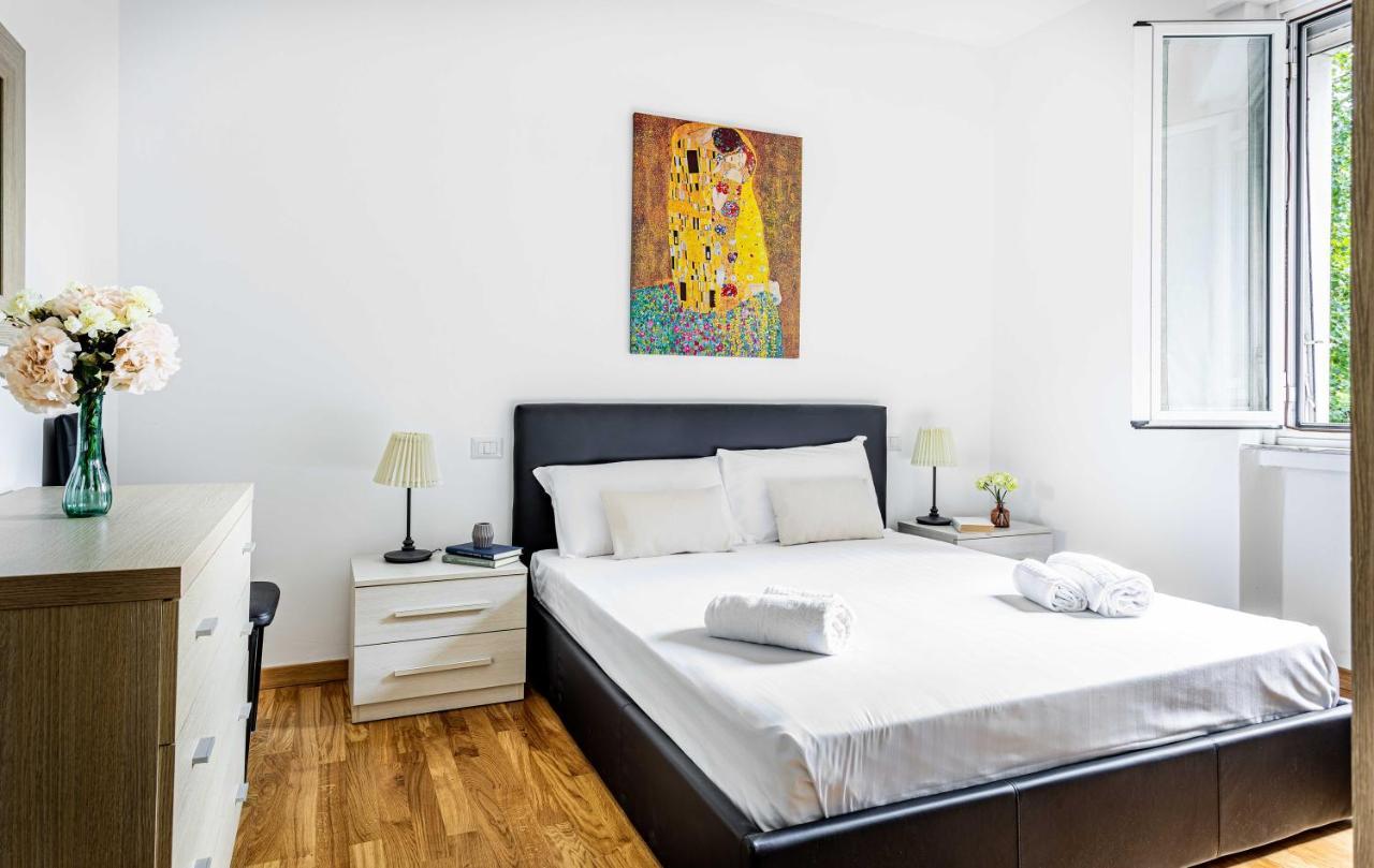 Joivy Adorable Flat With Balcony Milão