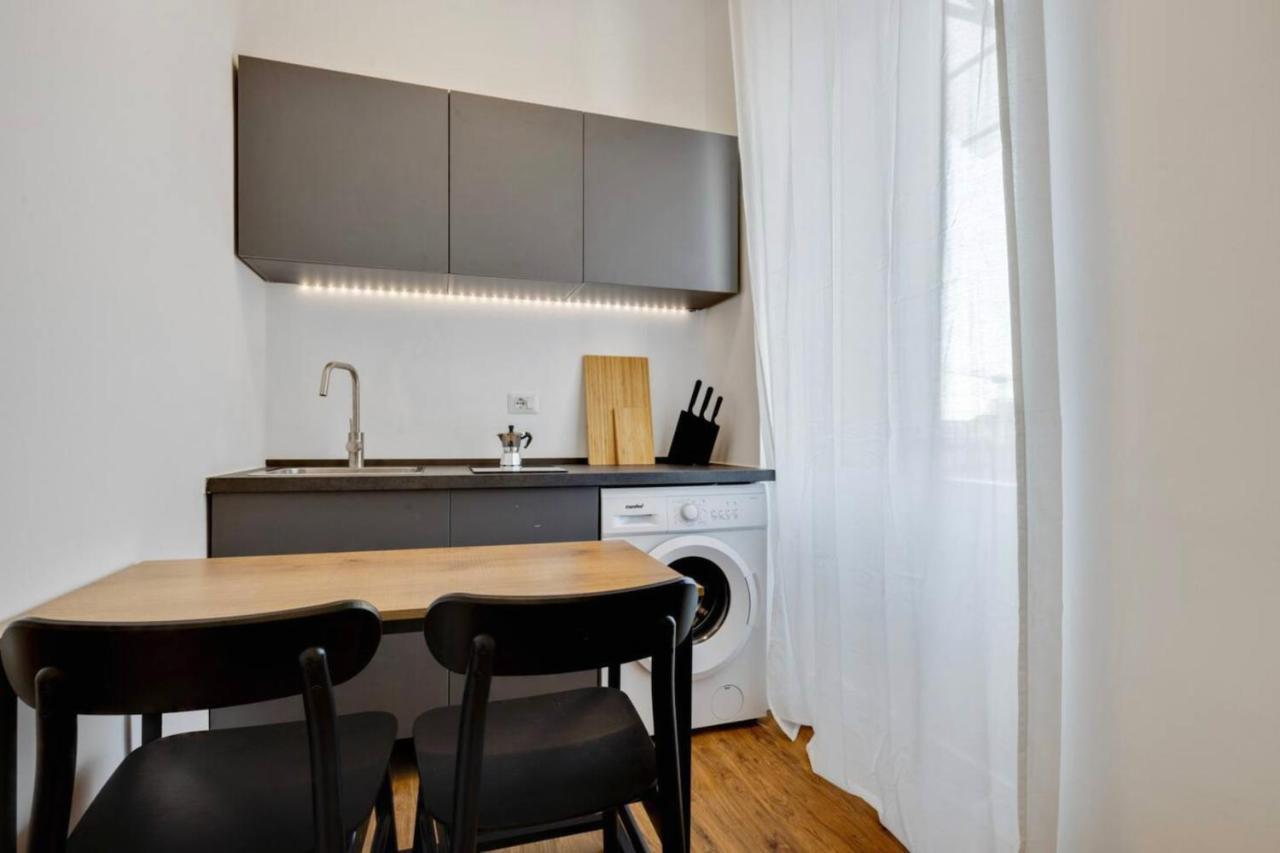 Navigli Loft - Hosted By Sweetstay Apartamento Milão
