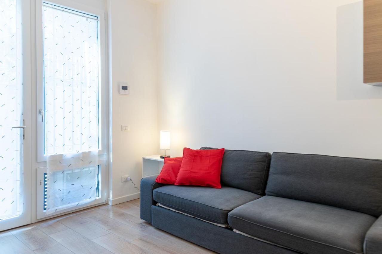 Apartment Centre - 10 Minutes To Duomo - Free Wifi E Netflix