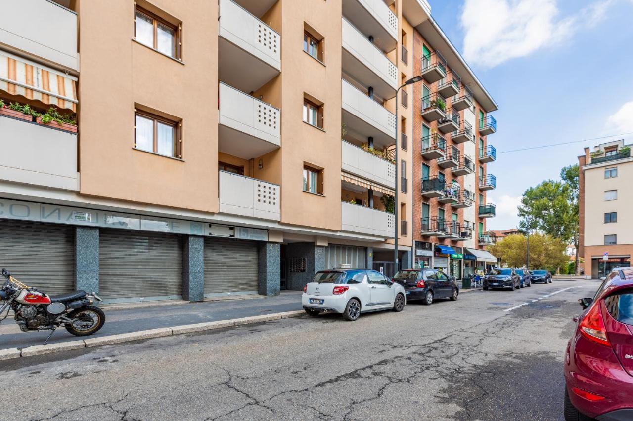 Apartment Cozy W/parking 5 Min Walk From The Bus Stop Milan