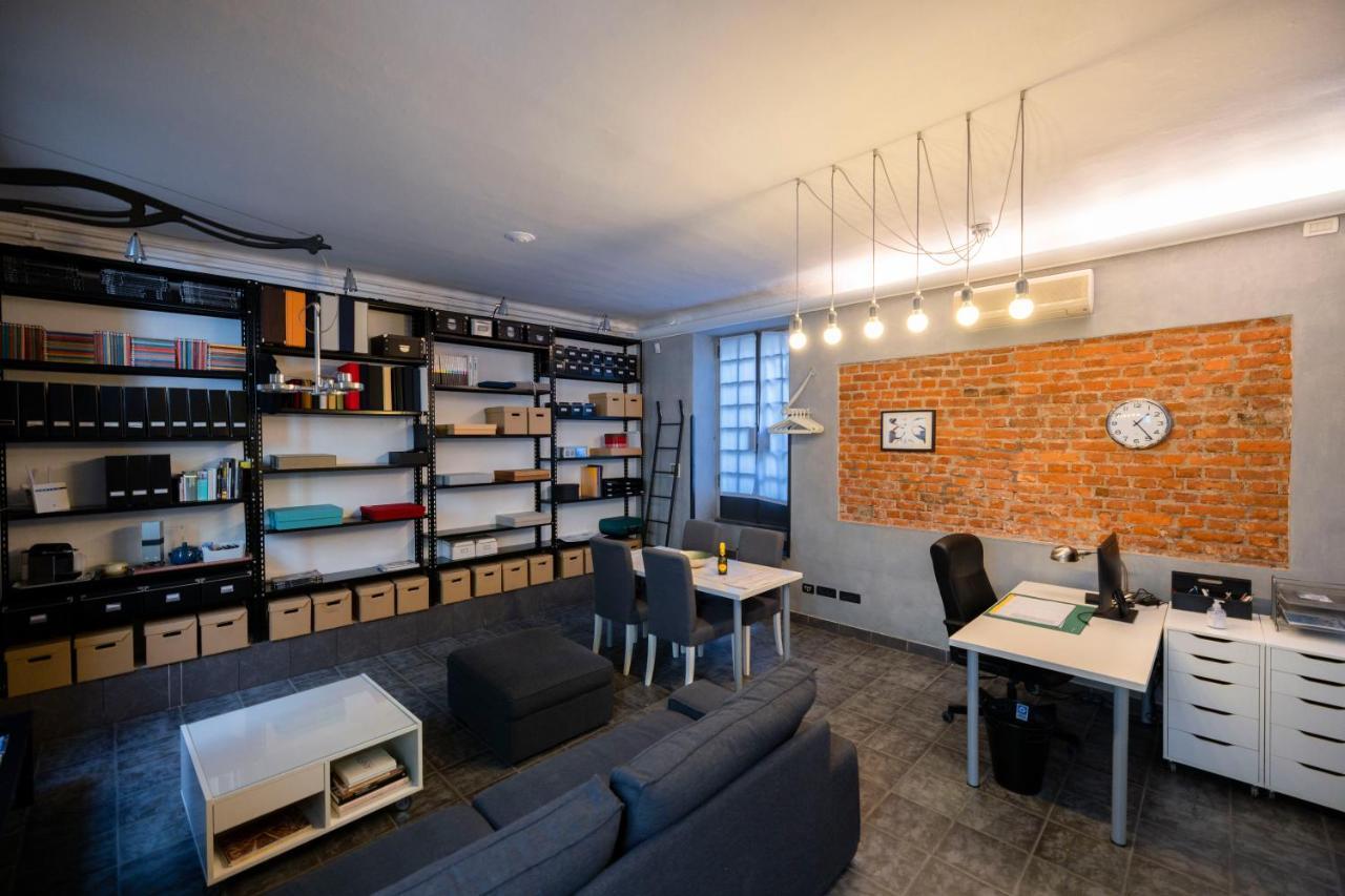 Loft In Stile Industrial - Stazione Apartment *