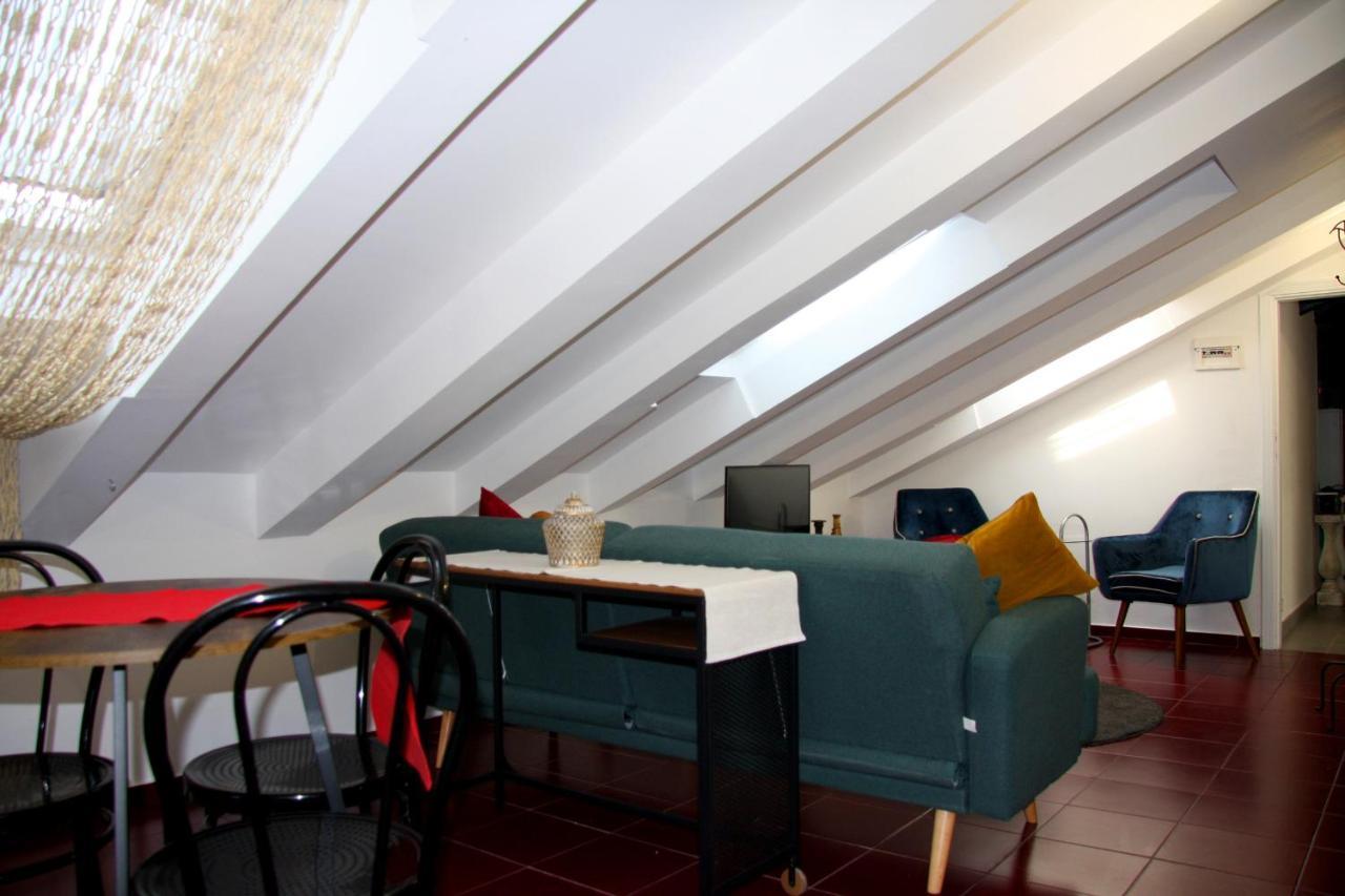 Mercanti Attic Version Apartment