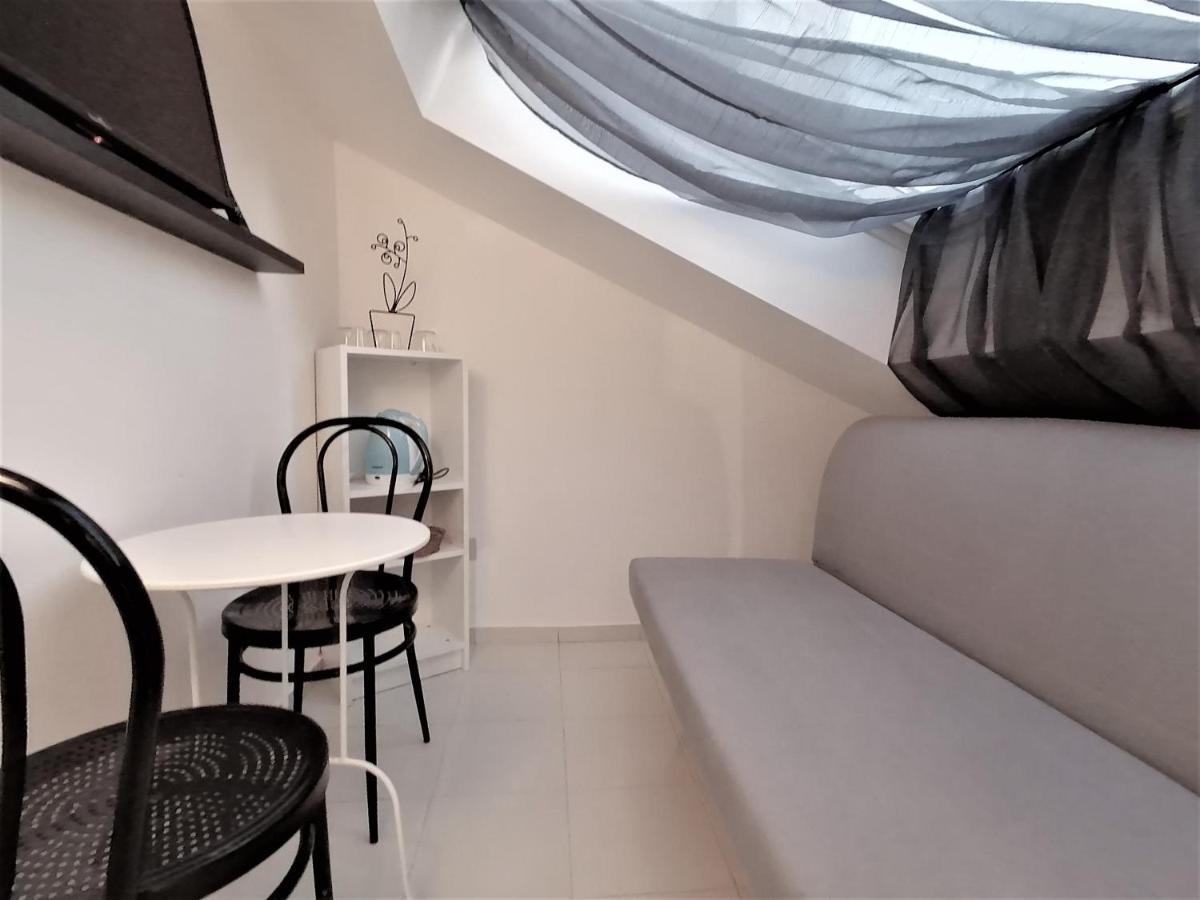 Apartment Mercanti Attic Version *