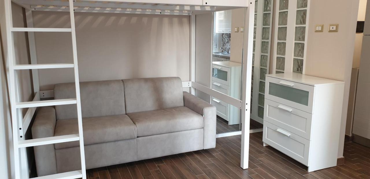Apartment Your House In Milan