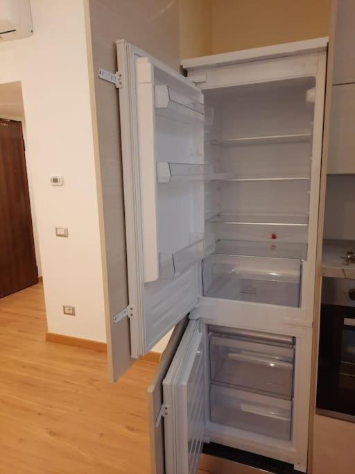 N&ghomesweethome Raffaelloelegante Ideale Affari Apartamento Milão