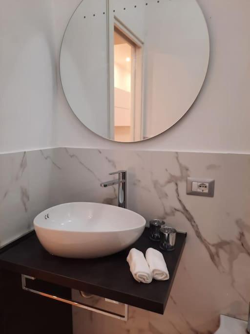 Apartamento N&ghomesweethome Raffaelloelegante Ideale Affari Milão