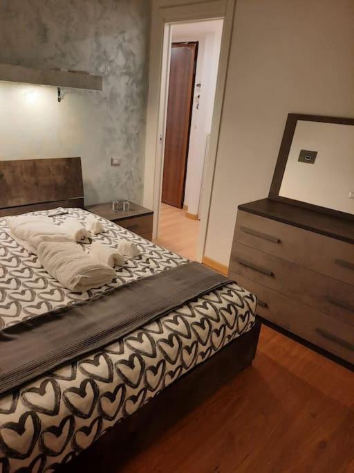 N&ghomesweethome Raffaelloelegante Ideale Affari Apartamento *