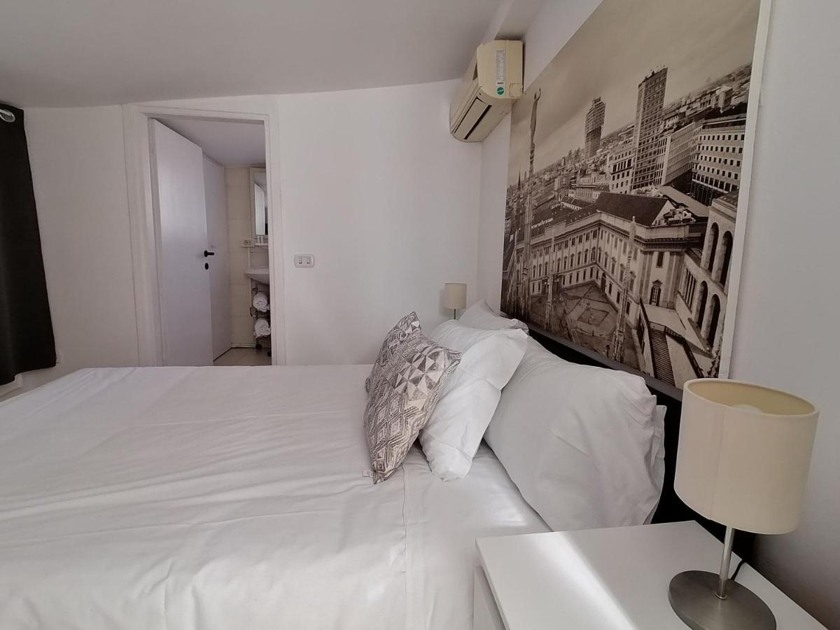 Mercanti Attic Version Apartment Mailand