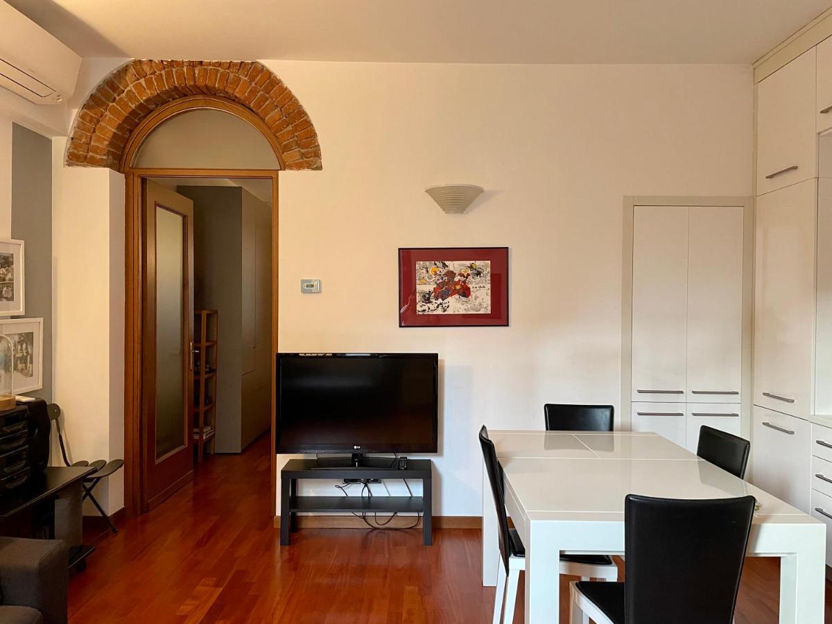 La Casa Di Ringhiera In Sarpi-sempione-moscova * Milão