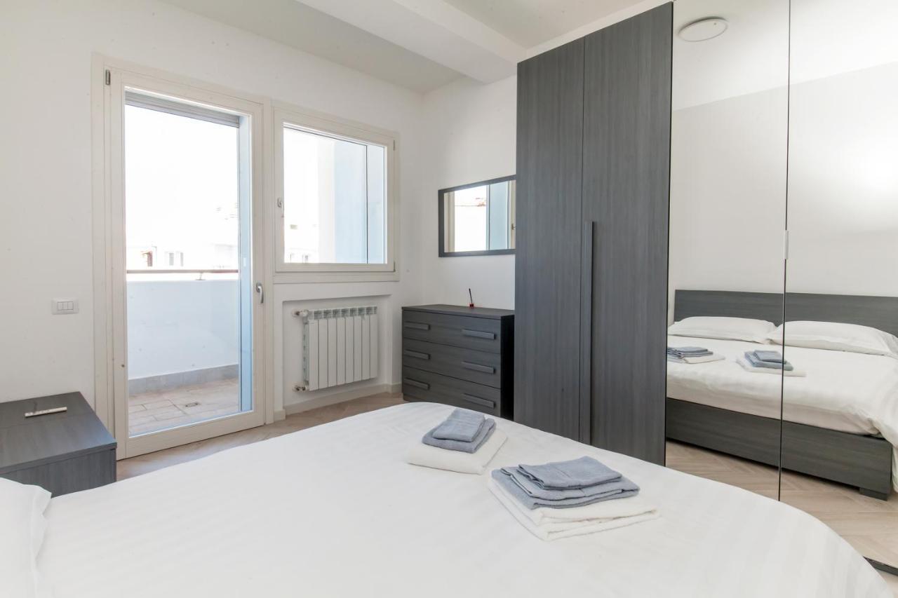 Apartamento 12° Piano Torre Diamante - 67 *