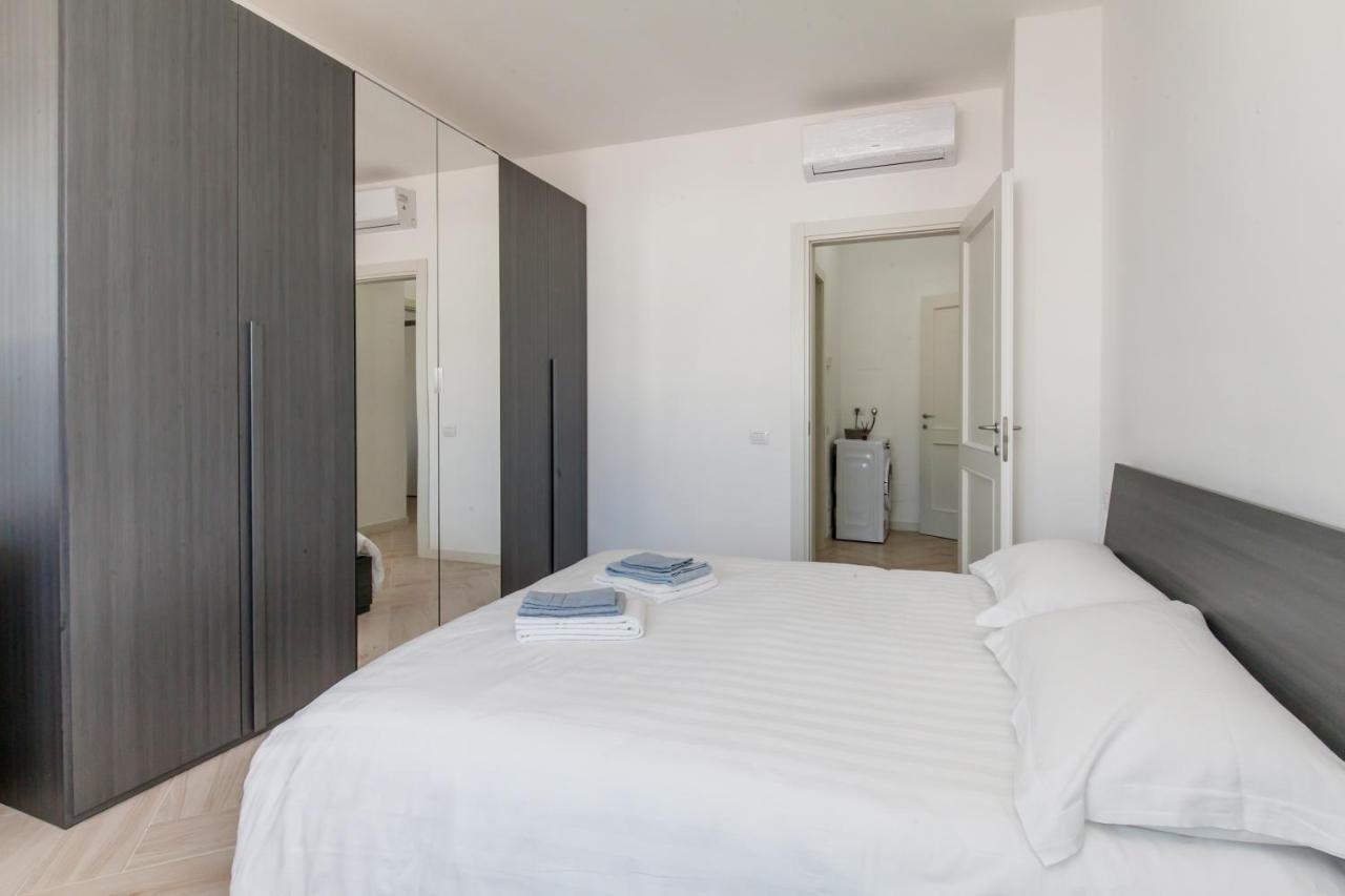 Apartamento 12° Piano Torre Diamante - 67 Milão