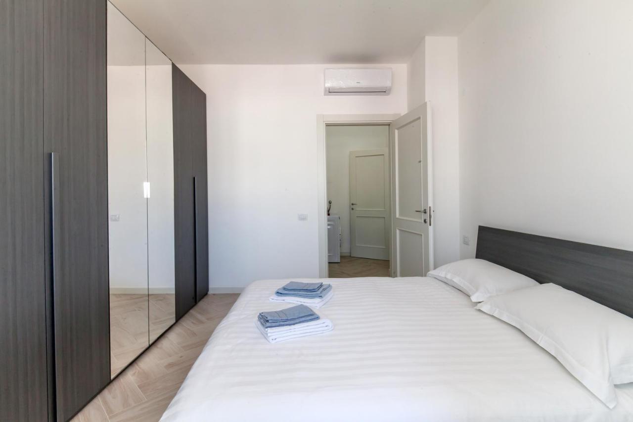 Apartamento 12° Piano Torre Diamante - 67 *