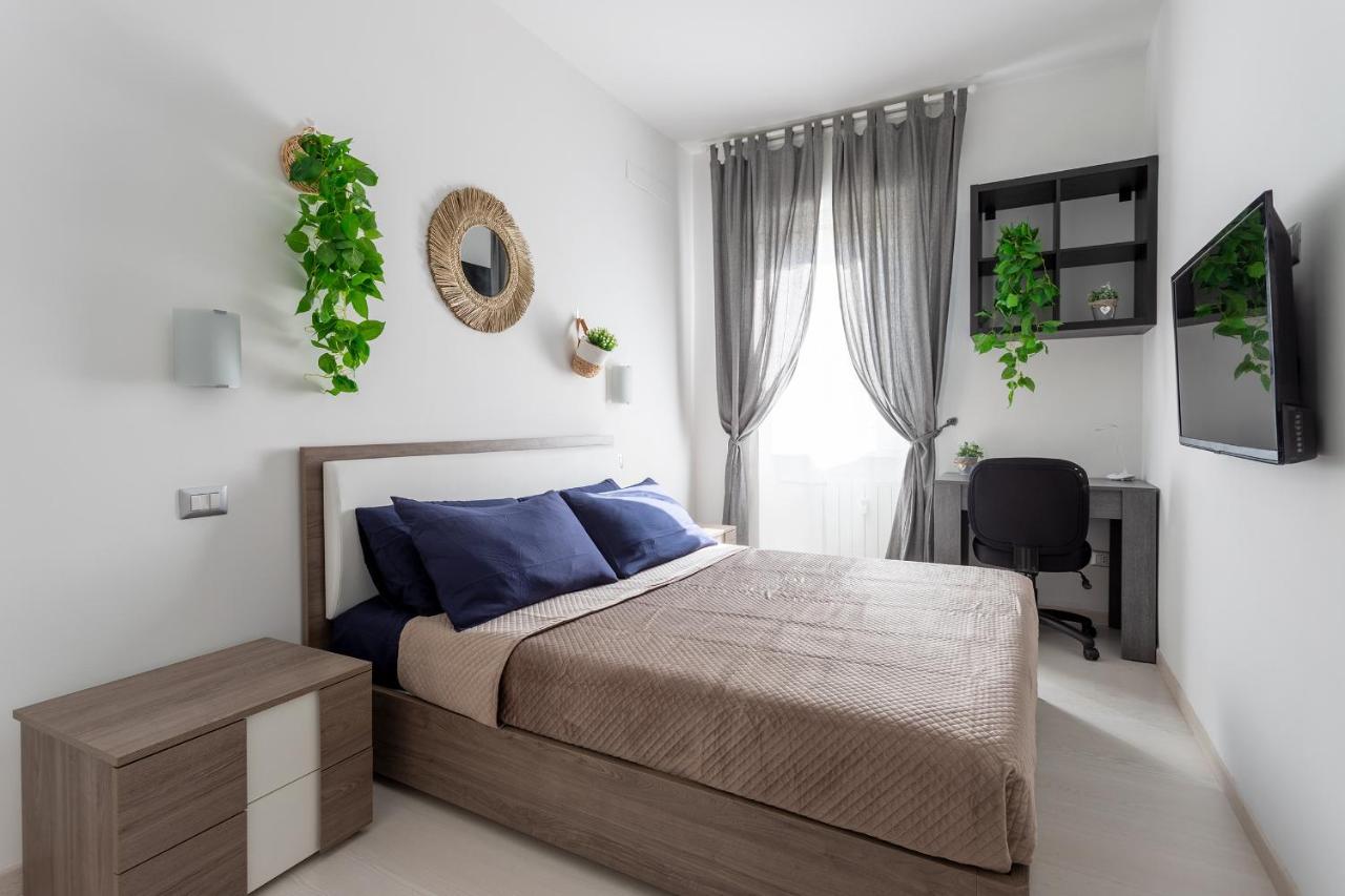 Apartment Duomo A 15 Minuti Di Metro-suite Con Netflix Ad Affori M3 Milan