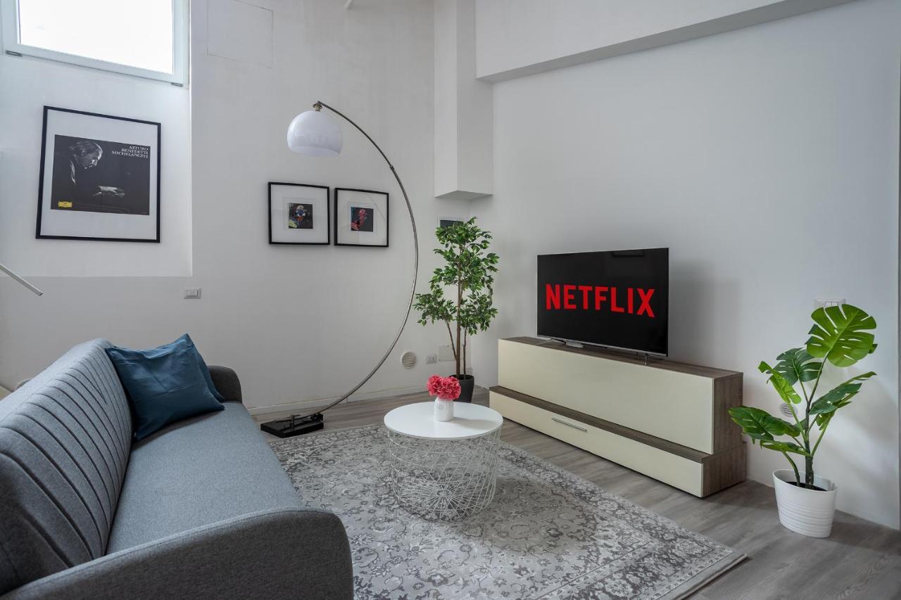 Cozy Loft - Zona Certosa - Con Wi-fi & Netflix & Parking Free In The Street Milão