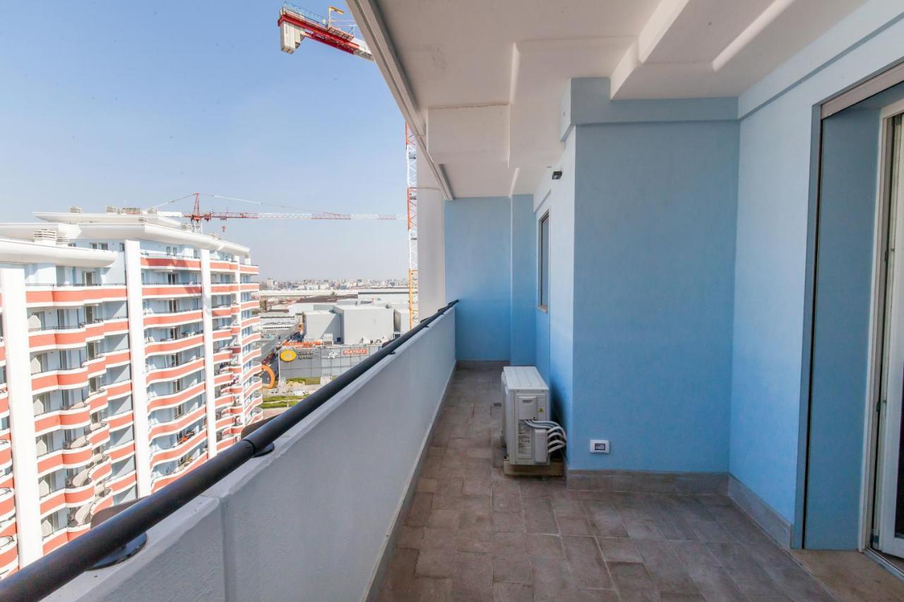 Apartamento 12° Piano Torre Diamante - 67 *