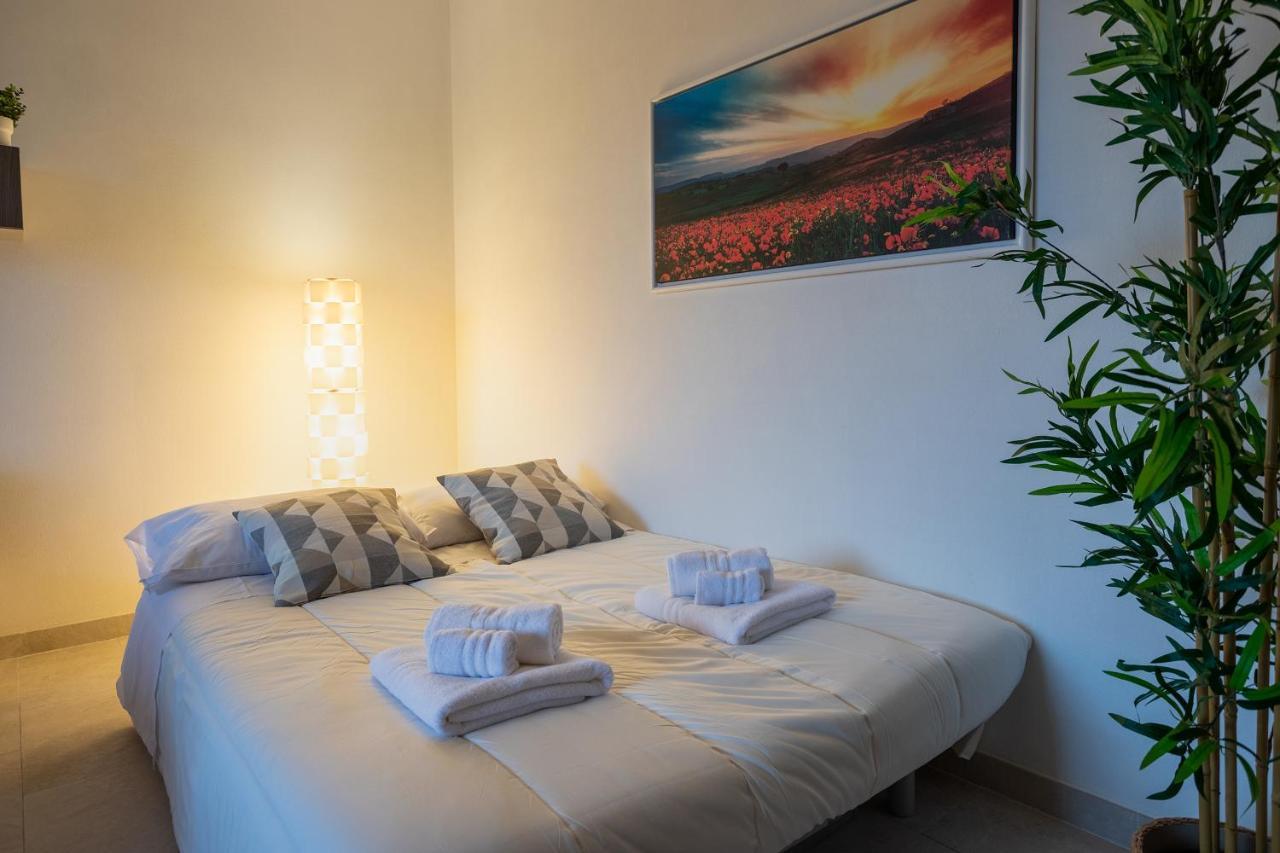 Apartment Free Parkinga Due Passi Da Navigli Con Balcone Mailand
