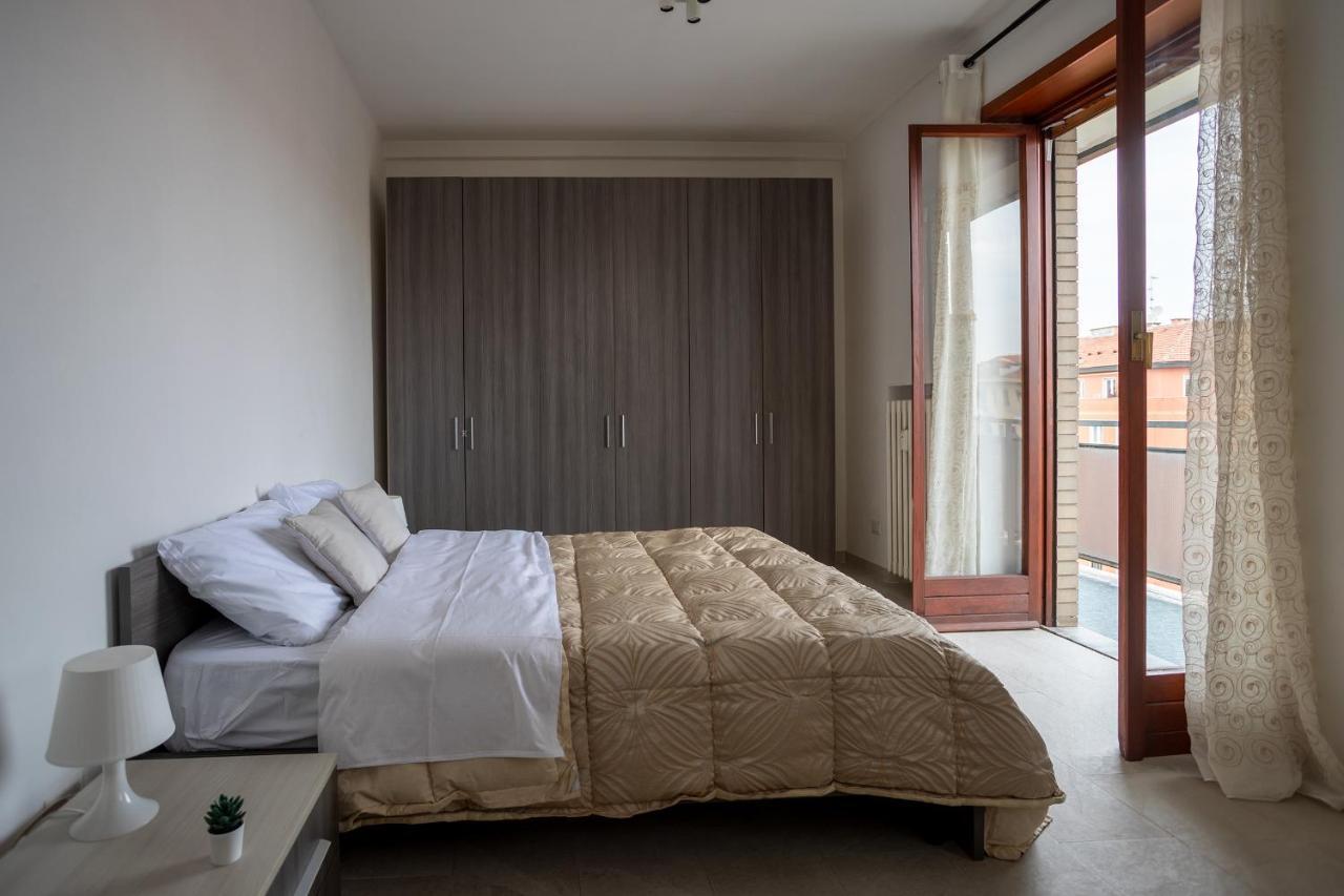 Free Parkinga Due Passi Da Navigli Con Balcone * Mailand
