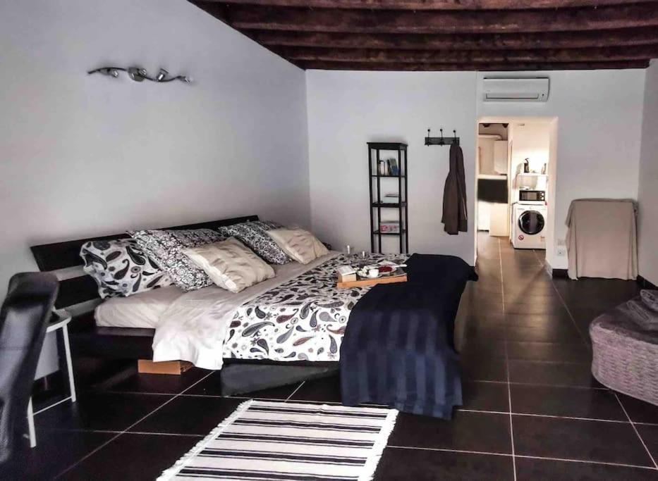 Apartment Intero Su Via Tortona-darsena-navigli *