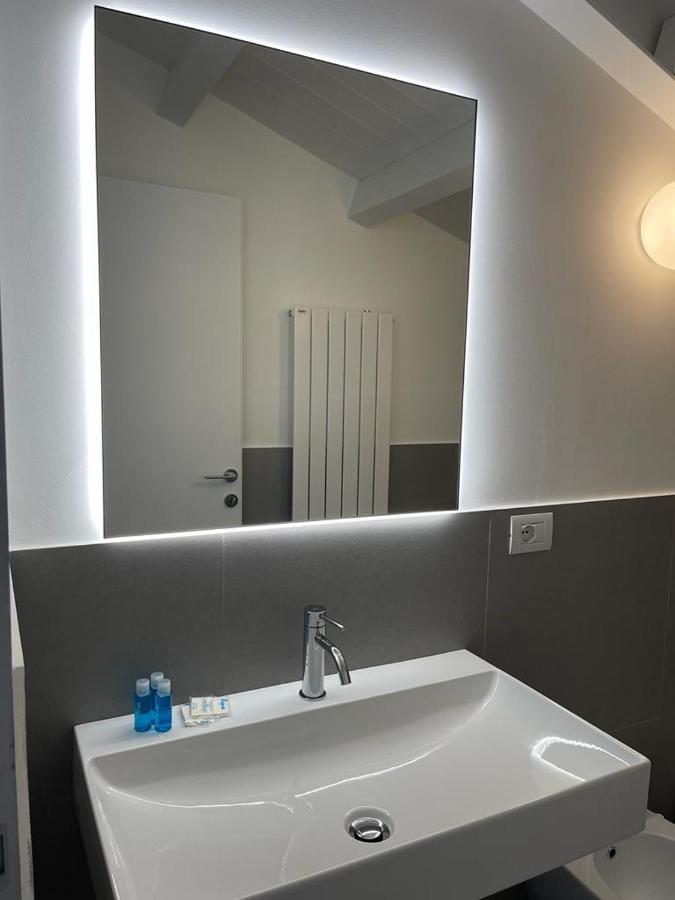 Apartamento Imhome - Abruzzi Milão