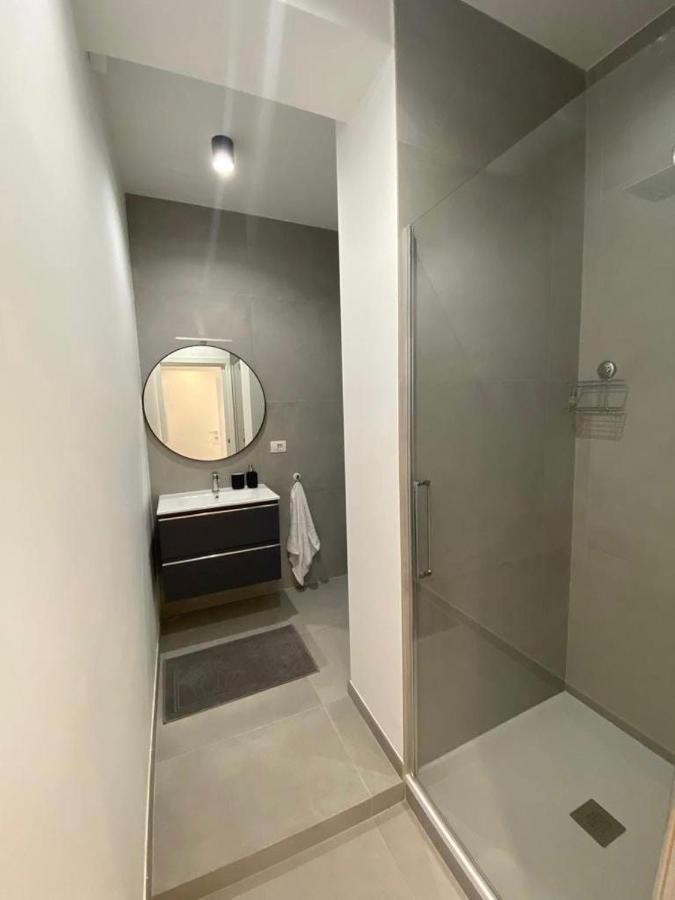New! Accogliente Nel Centro Di Mailand