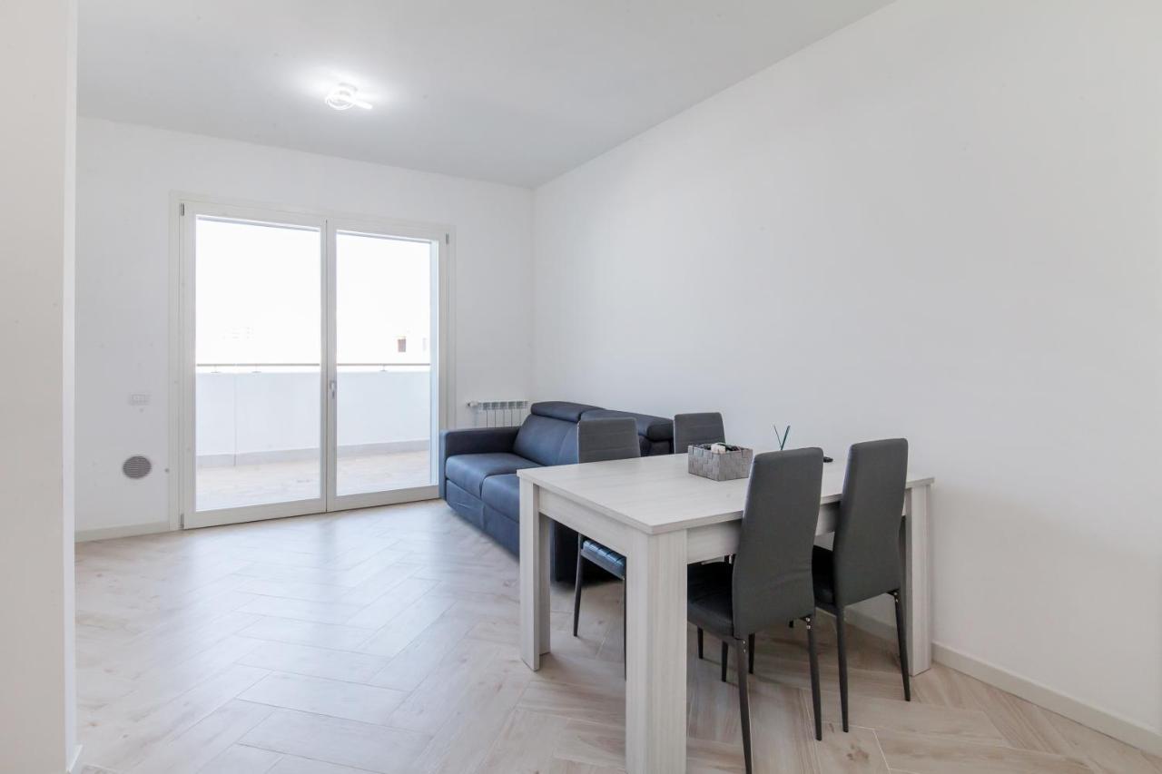 12° Piano Torre Diamante - 67 Apartamento