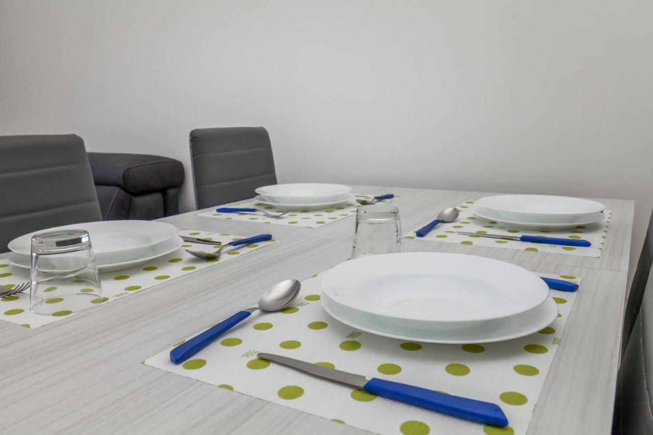 Apartamento 12° Piano Torre Diamante - 67 *