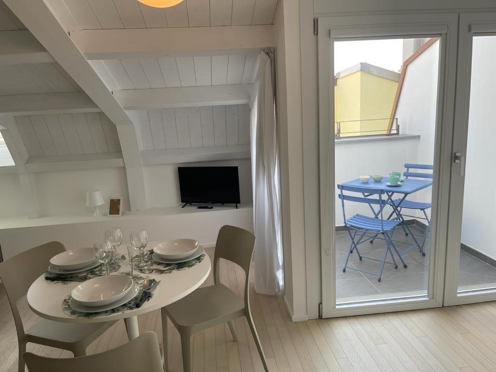 Imhome - Abruzzi Apartamento Milão