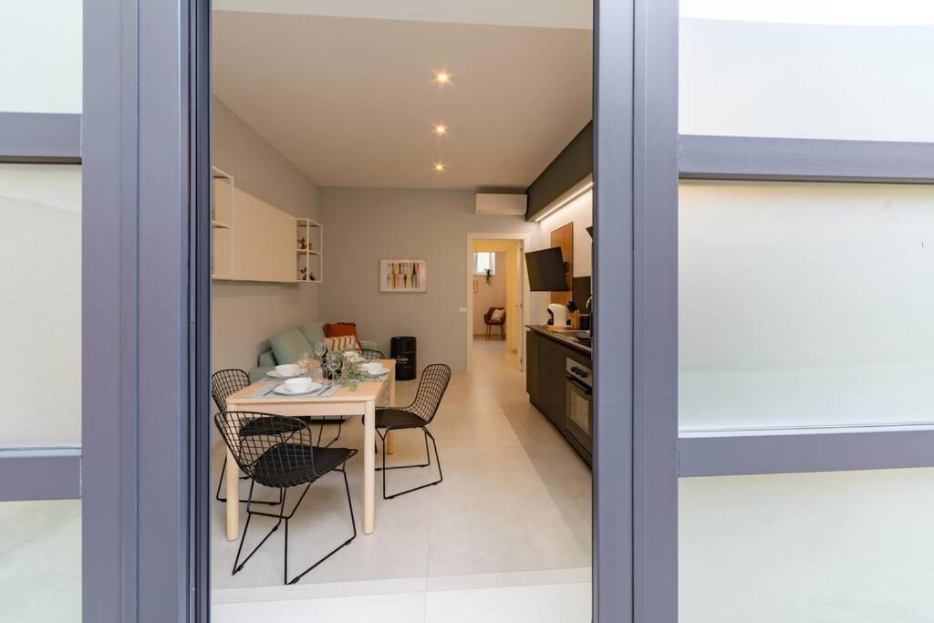 Champagne Loft Apartment *